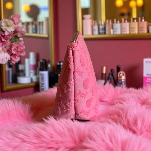 Juicy Couture Pink Love Cosmetic Makeup Bag Heart Travel Toiletry Bottle Y2K - Picture 4 of 8